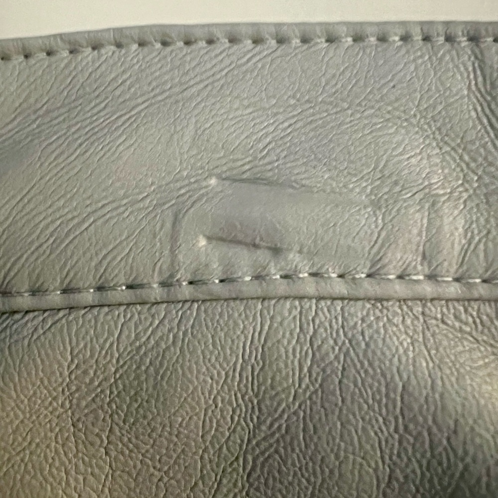 Wilfred By; Aritzia Light Gray Faux Soft LeatherWomen’s Pants, Size 2 - Picture 9 of 9